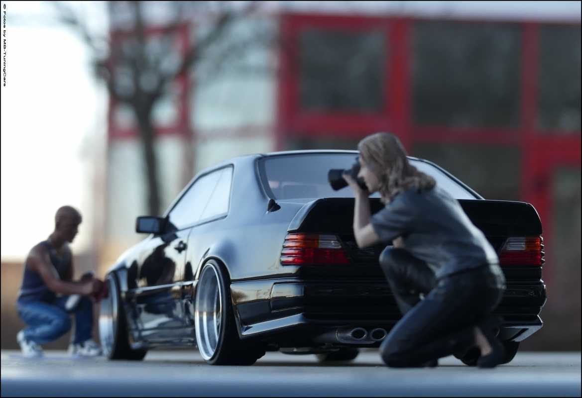 1:18 MERCEDES BENZ 300CE AMG 6,0 C124 1988 LIMITED MIT OVP